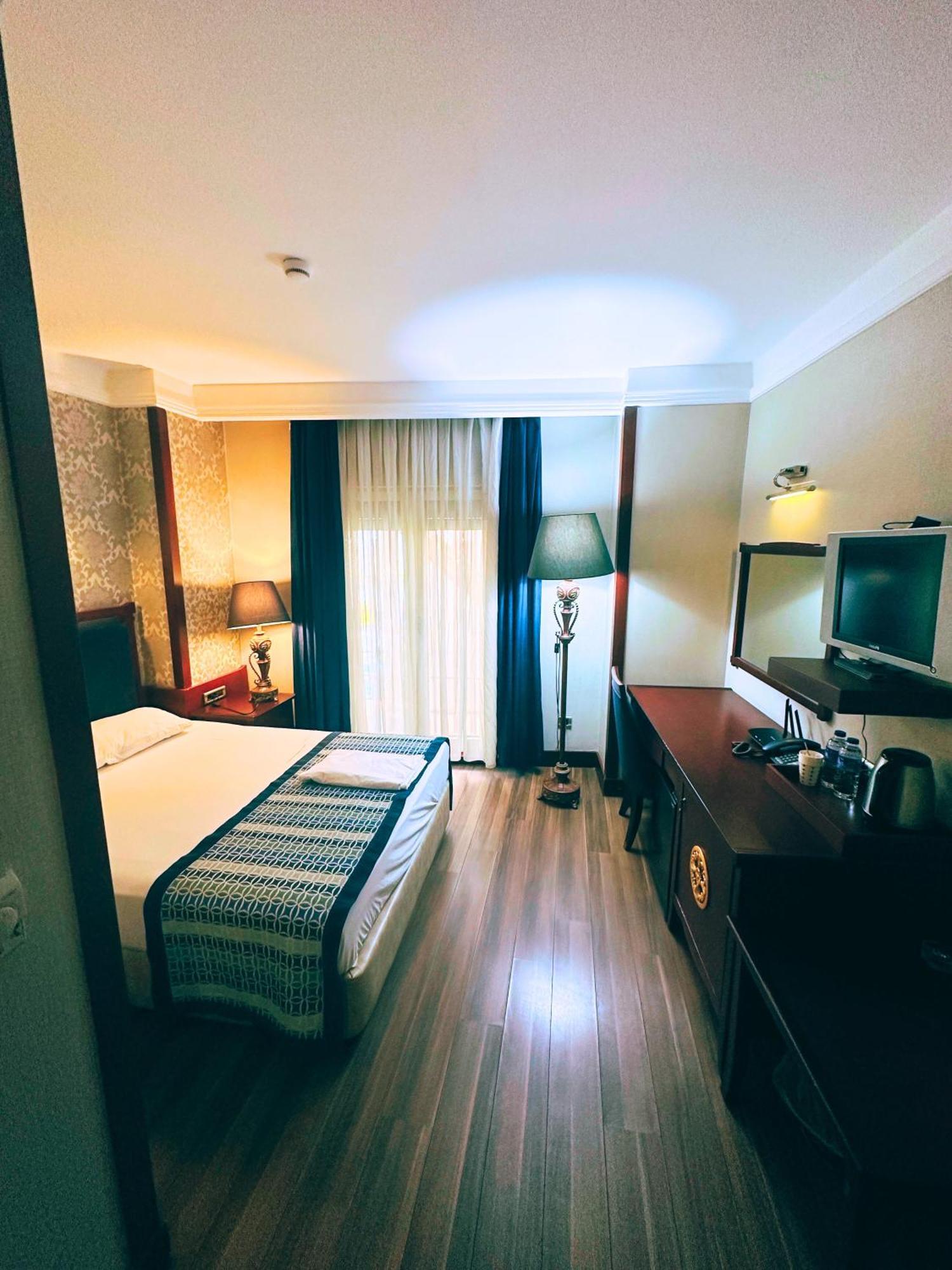 Boutique Princess Hotel Istanbul Bagian luar foto