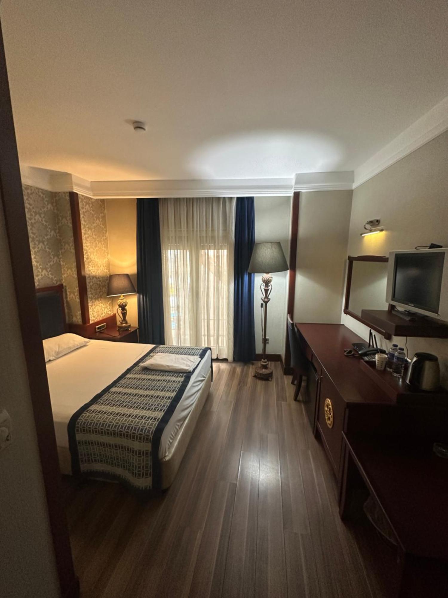 Boutique Princess Hotel Istanbul Bagian luar foto