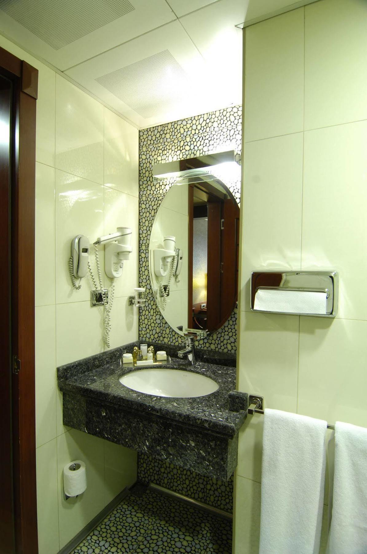 Boutique Princess Hotel Istanbul Bagian luar foto